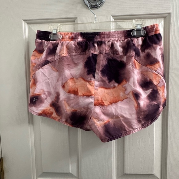 Old Navy Pink and Purple Activewear set- shorts/leggings small and bra XS - Picture 11 of 16